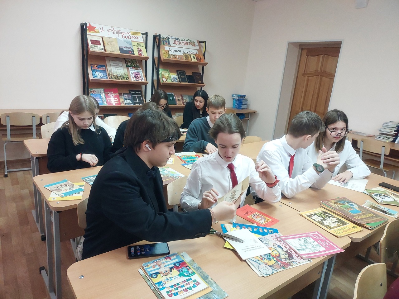 Изображения библиотеки.